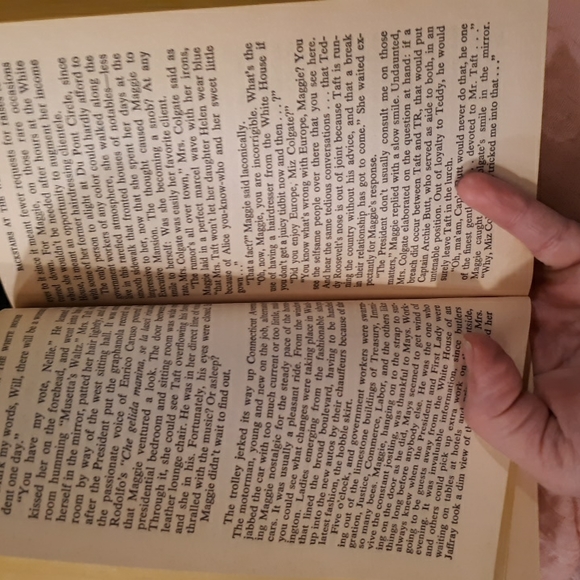 Book - Picture 4 of 5